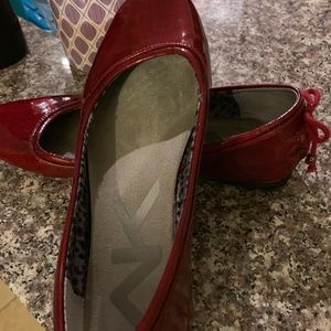 Flat red Anne Klein